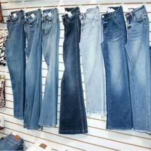 15 denim blue jeans for women re-sale 📦 box lot 15 pieces